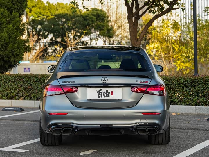 Фото 5 - Mercedes-Benz E-Class AMG