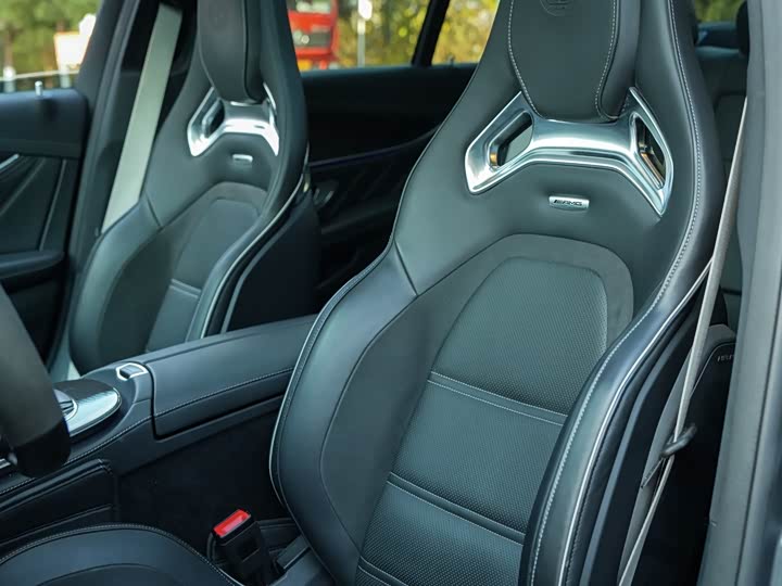 Фото 9 - Mercedes-Benz E-Class AMG