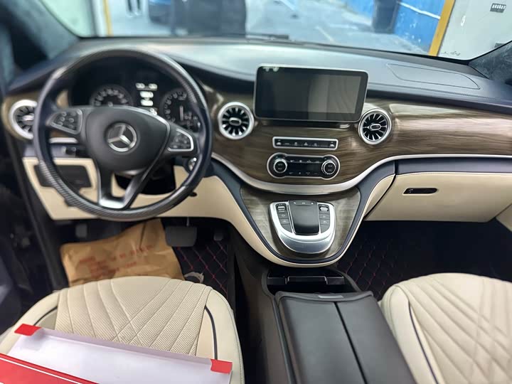 Фото 13 - Mercedes-Benz Vito