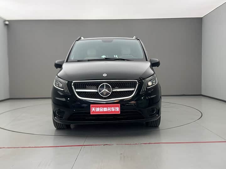 Фото 25 - Mercedes-Benz Vito