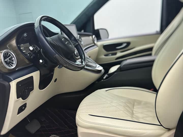 Фото 28 - Mercedes-Benz Vito