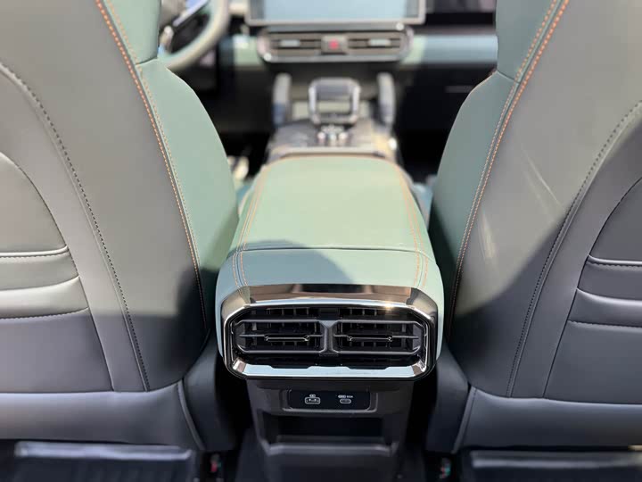 Фото 14 - Jetour T2