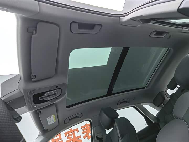 Фото 14 - Audi Q5L