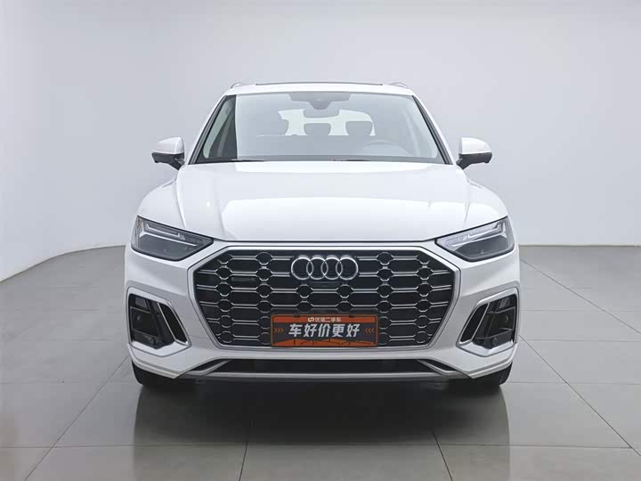 Фото 3 - Audi Q5L