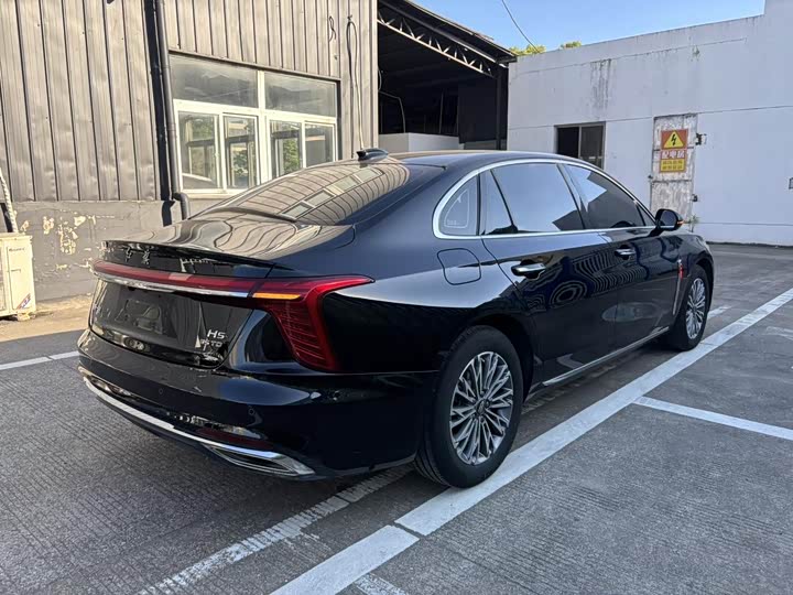 Фото 15 - Hongqi HS5