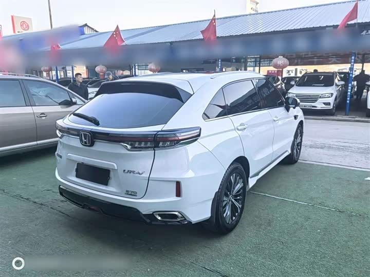 Фото 7 - Honda UR-V