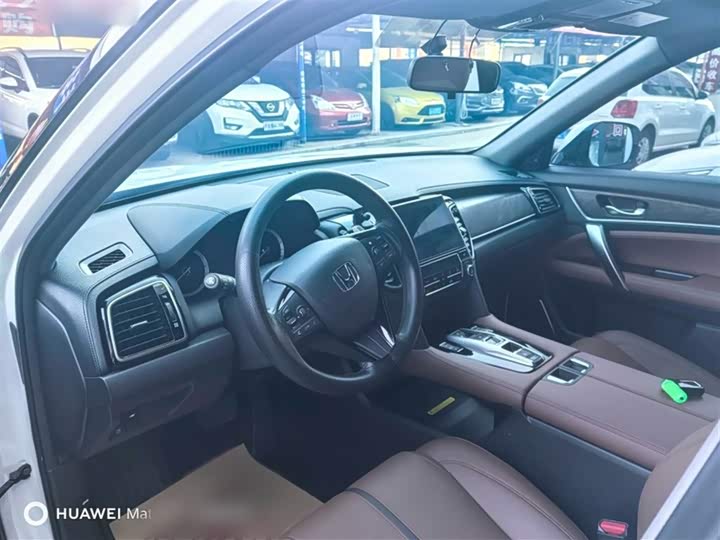 Фото 9 - Honda UR-V