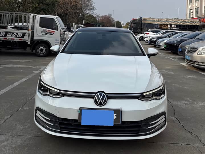 Фото 2 - Volkswagen Golf