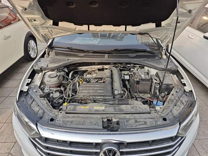 Фото 20 - Volkswagen Sagitar L