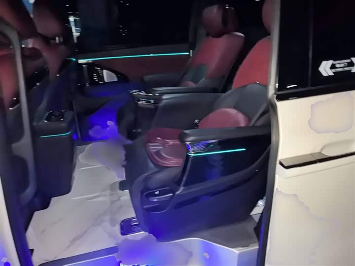 Фото 15 - GAC Trumpchi M8