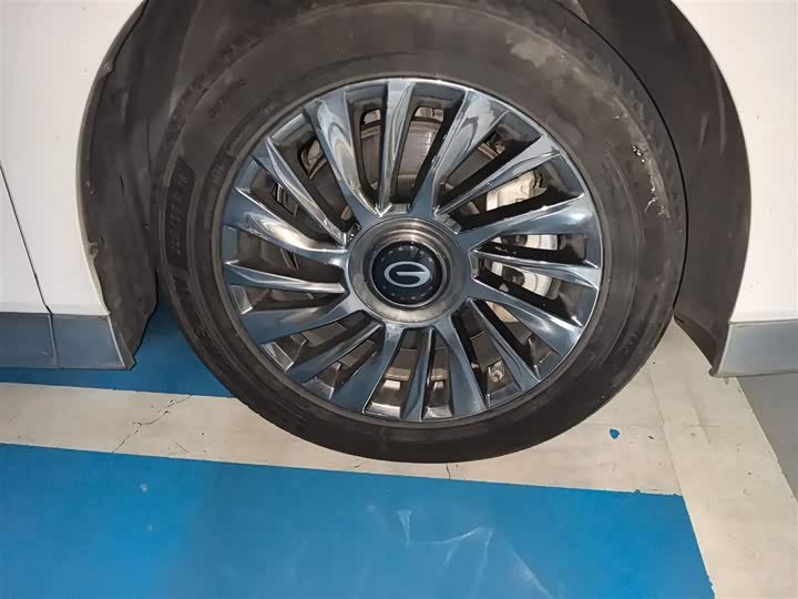 Фото 31 - GAC Trumpchi M8