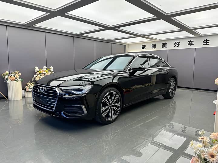 Фото 1 - Audi A6L