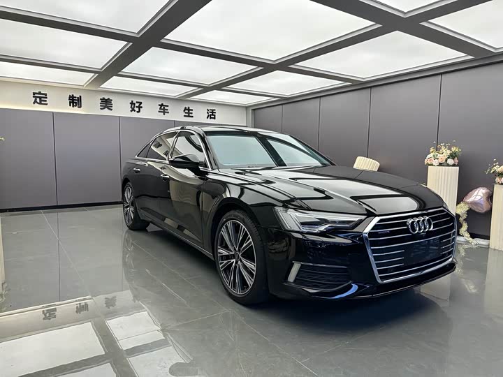 Фото 3 - Audi A6L