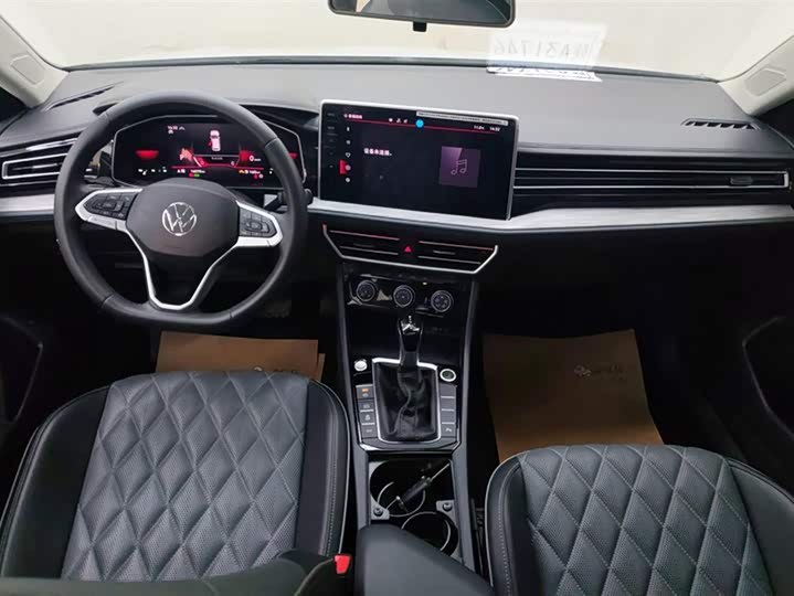 Фото 12 - Volkswagen Sagitar L