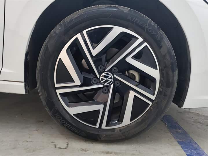 Фото 6 - Volkswagen Sagitar L