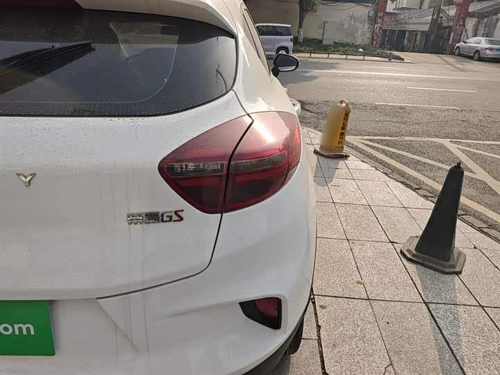 Фото 8 - Geely Emgrand GS