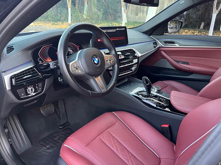 Фото 6 - BMW 5 Series