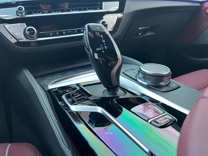 Фото 9 - BMW 5 Series