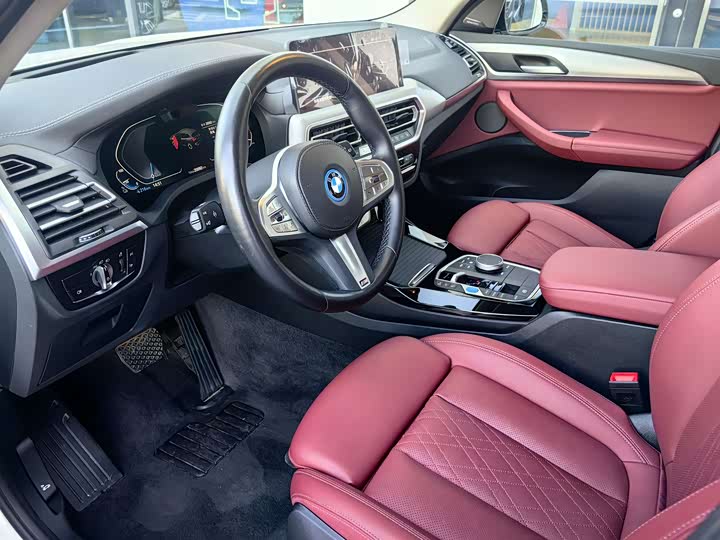 Фото 5 - BMW iX3
