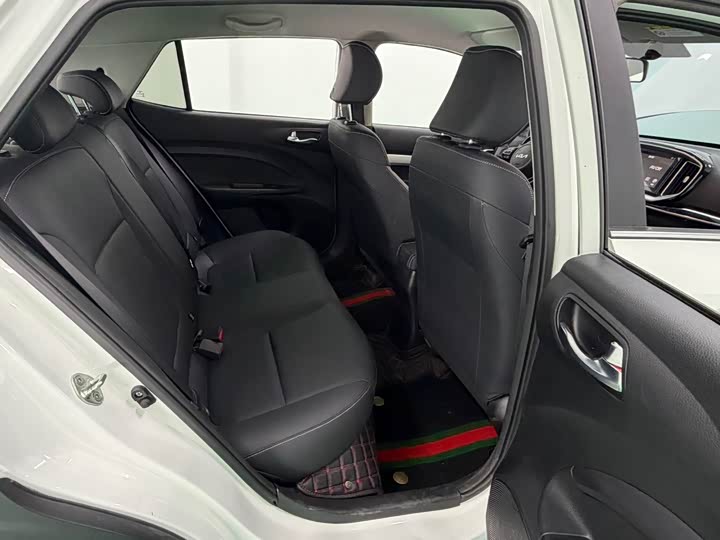 Фото 16 - Kia KX1