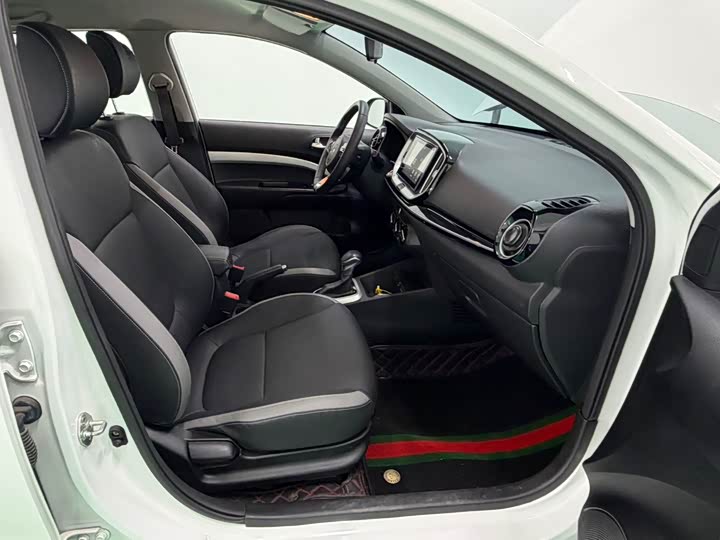 Фото 17 - Kia KX1