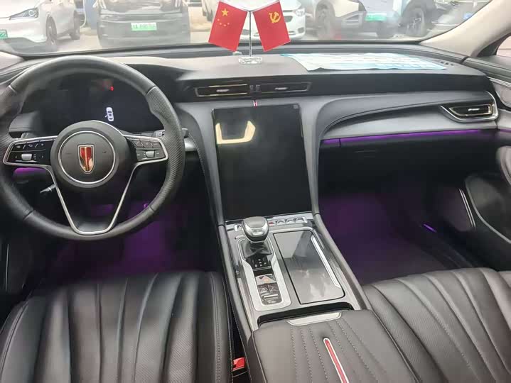 Фото 11 - Hongqi H5