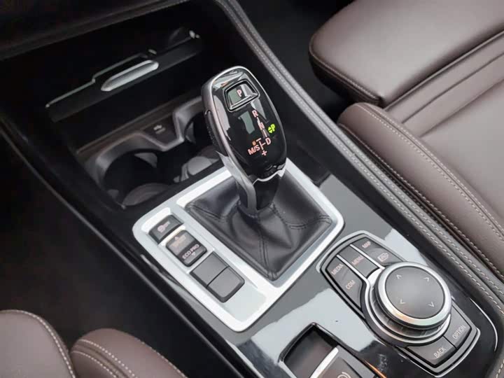 Фото 13 - BMW 1 Series