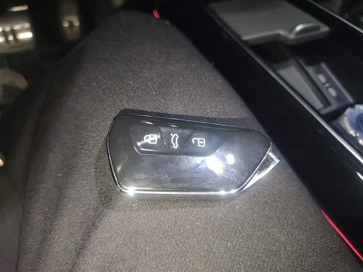 Фото 9 - Volkswagen ID.6 X