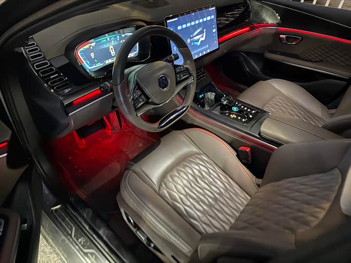 Фото 4 - BYD Han