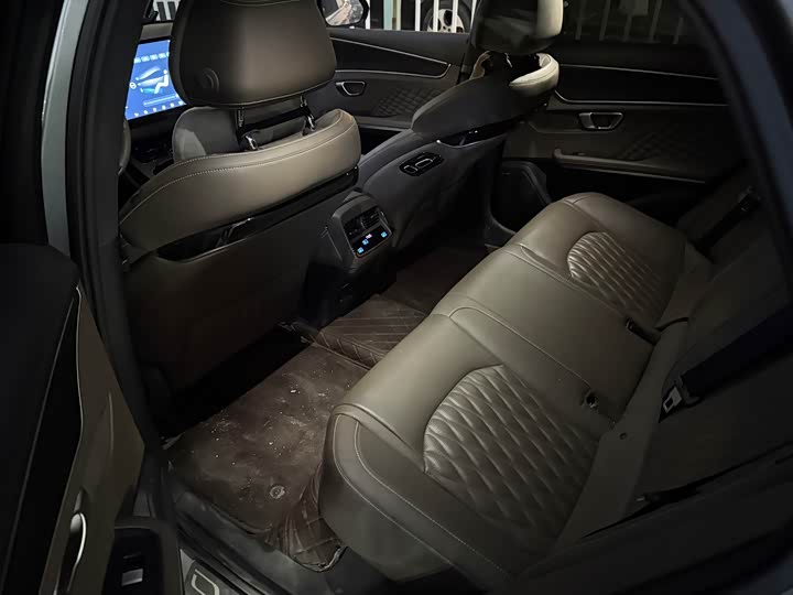 Фото 5 - BYD Han