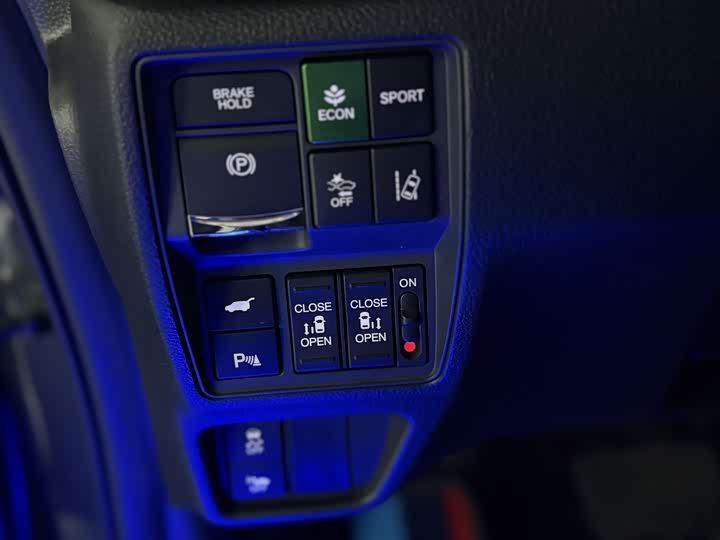 Фото 11 - Honda Odyssey