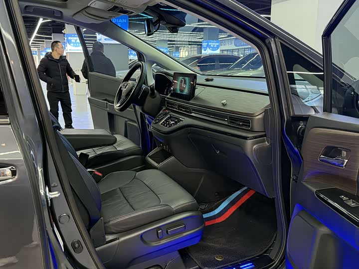 Фото 19 - Honda Odyssey