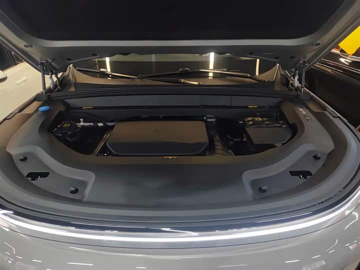 Фото 20 - LiXiang L9