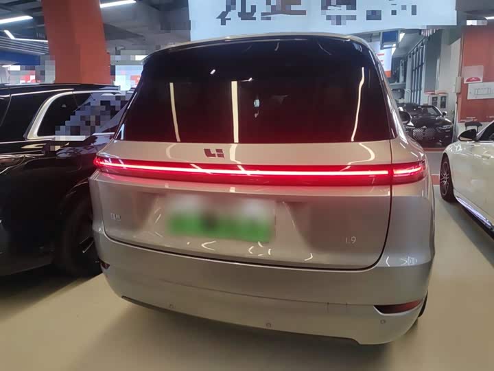 Фото 6 - LiXiang L9