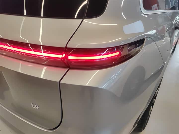 Фото 8 - LiXiang L9