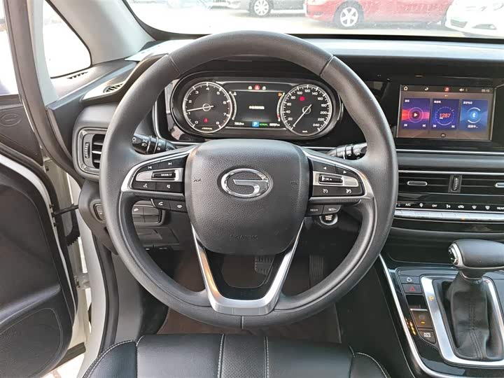 Фото 10 - GAC Trumpchi M6