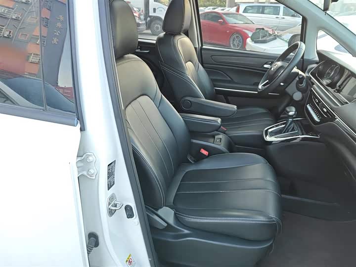 Фото 24 - GAC Trumpchi M6