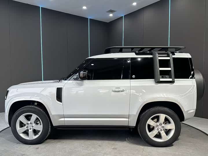 Фото 4 - Land Rover Defender