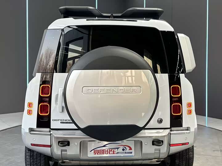 Фото 6 - Land Rover Defender