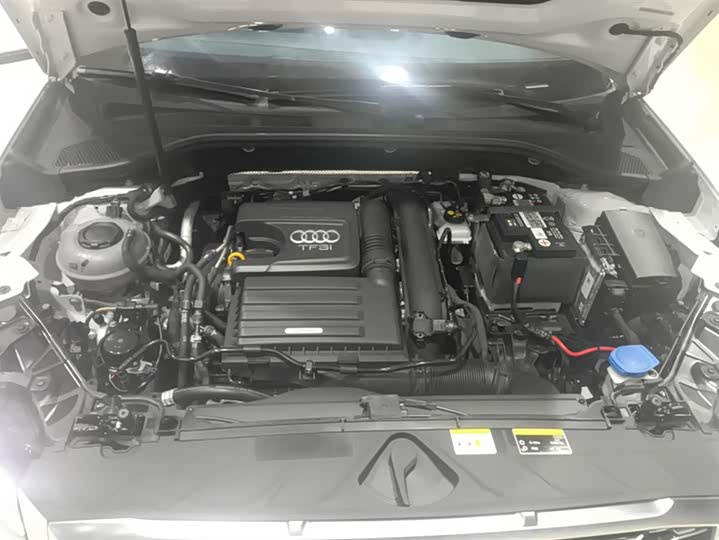 Фото 10 - Audi Q2L