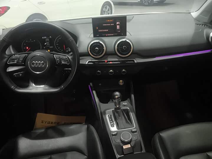 Фото 12 - Audi Q2L