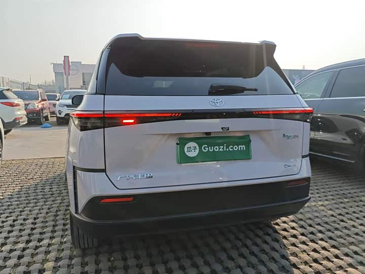 Фото 6 - Toyota bZ3X