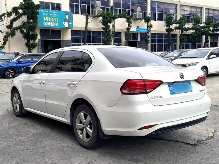 Фото 10 - Volkswagen Lavida