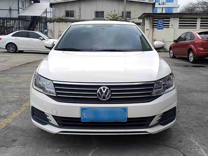 Фото 2 - Volkswagen Lavida