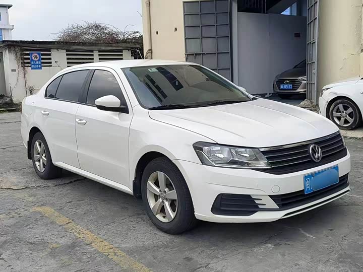 Фото 3 - Volkswagen Lavida