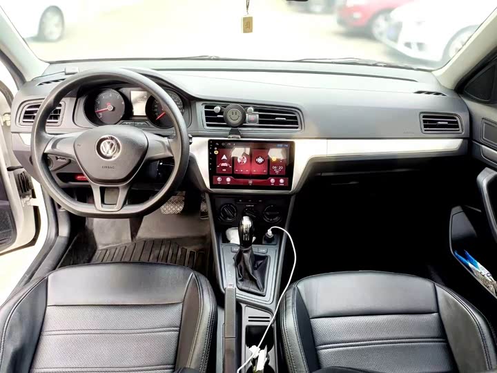 Фото 5 - Volkswagen Lavida