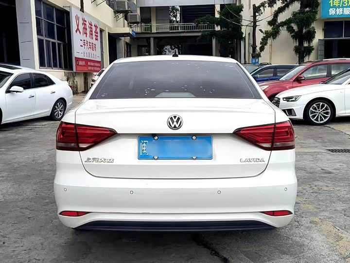 Фото 8 - Volkswagen Lavida