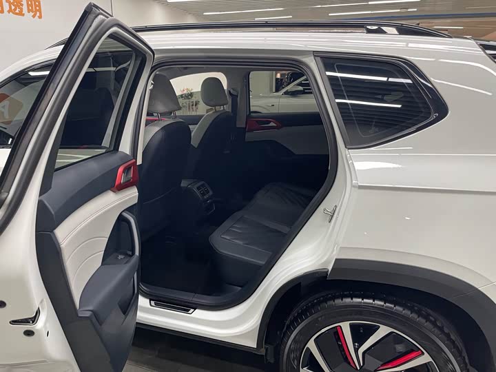 Фото 16 - Volkswagen Tharu