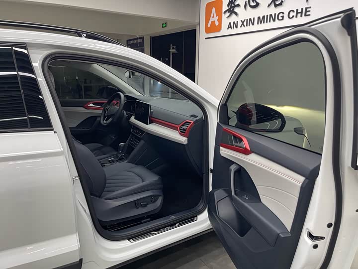 Фото 18 - Volkswagen Tharu