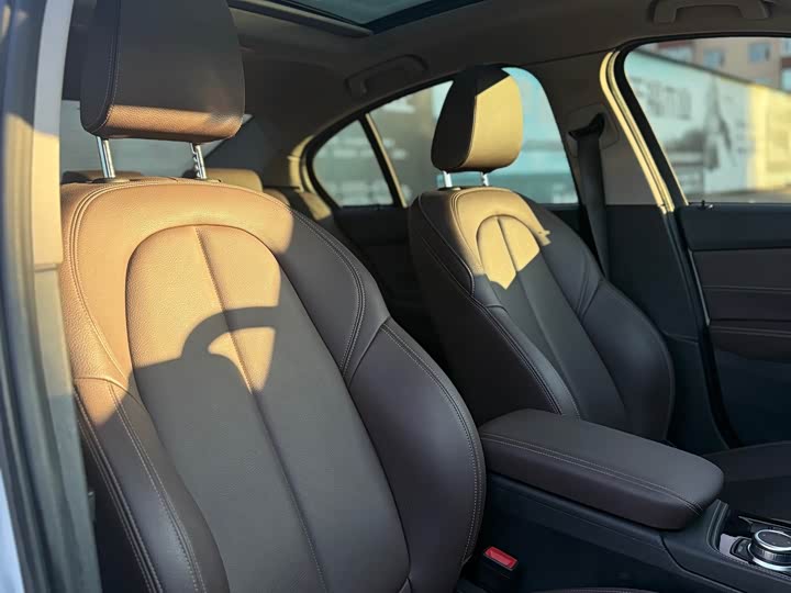 Фото 12 - BMW 1 Series